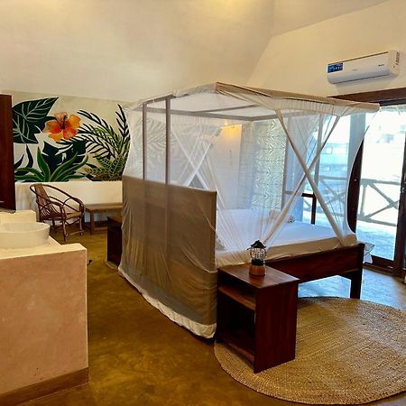 Zuzanu House Bed & Breakfast Nungwi Exterior photo
