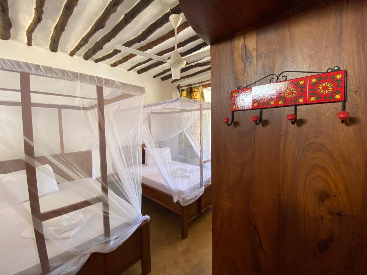 Zuzanu House Bed & Breakfast Nungwi Exterior photo