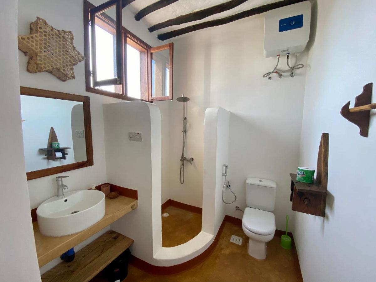 Zuzanu House Bed & Breakfast Nungwi Exterior photo