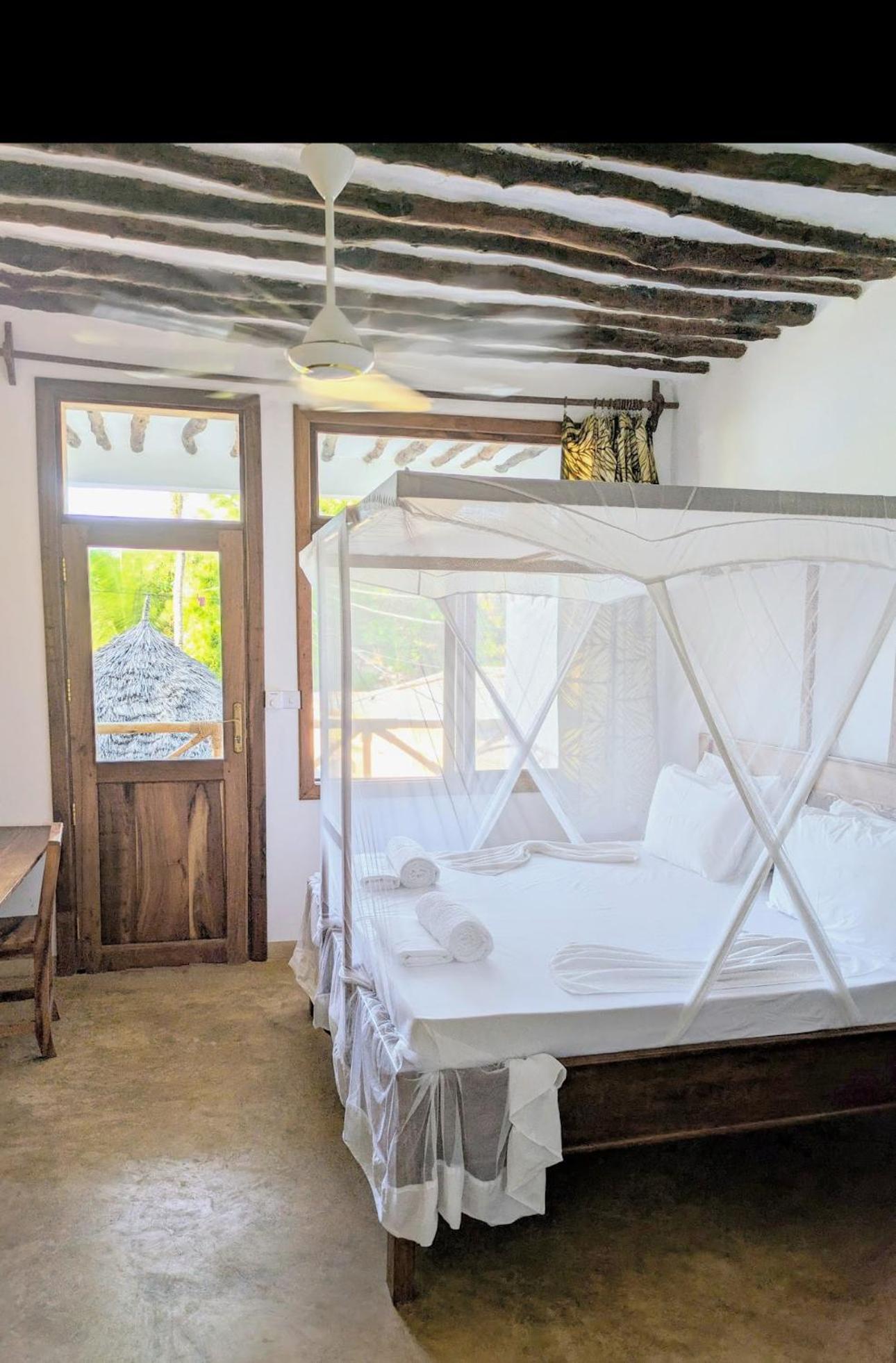 Zuzanu House Bed & Breakfast Nungwi Exterior photo